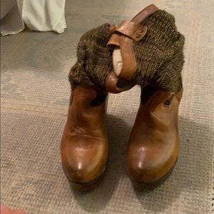 Bed/STU Brown wedge booties